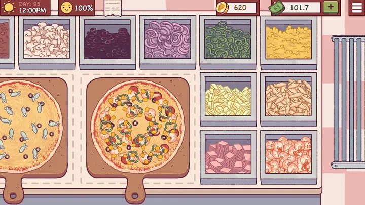 Pizzériapult feltétekkel: két elkészült pizza a lapáton, fent a 12:00-es óra és 620 pénz